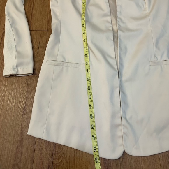 Vero Moda Cream Longsleeve Open Front Blazer - Picture 13 of 15